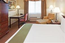 Holiday Inn Express Hotel & Suites Boston-Marlboro