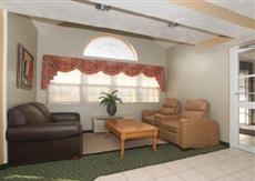 Econo Lodge Inn & Suites Saint Clairsville