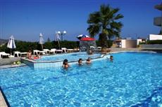 Kyknos Beach Hotel & Bungalows