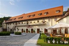 Crowne Plaza Hotel Prague Castle