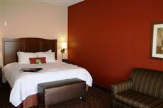 Hampton Inn & Suites Watertown