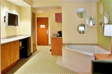 Holiday Inn Express Charleston North