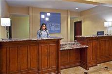 Holiday Inn Express Hotel & Suites Farmington Hills