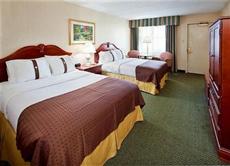 Holiday Inn Saint Louis West Six Flags