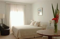 Loi Suites Arenales Hotel