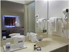 Travelodge Suites Maingate Kissimmee