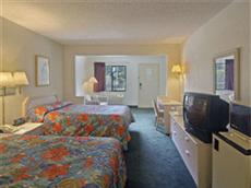 Travelodge Suites Maingate Kissimmee