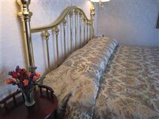 Tea Rose Inn Bed & Breakfast