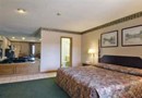 Howard Johnson Express Inn Lenox