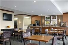 Hilton Knoxville Airport