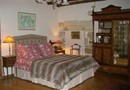 Chateau du Portail Bed And Breakfast Monteaux
