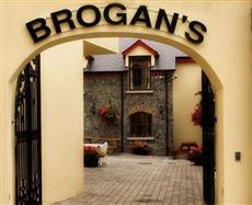 Brogans Guesthouse Trim