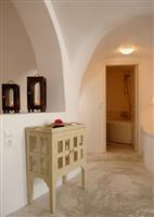 Onar Villas Oia (Greece)