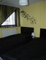 Black & White Hotel Myslenice