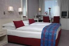 Best Western Cristal Hotel