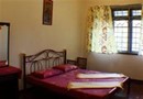 Teratai Homestay at Taman Kinrara 2