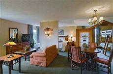 Hampton Inn Kansas City / Village West