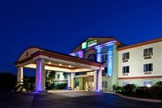 Holiday Inn Express Hotel & Suites Live Oak