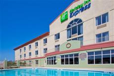 Holiday Inn Express Hotel & Suites Live Oak