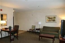 Hampton Inn & Suites Cleveland Mentor