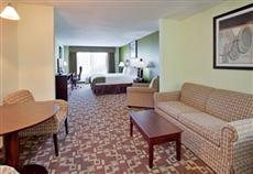 Holiday Inn Express Hotel & Suites St Charles