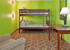 Holiday Inn Express Hotel & Suites St Charles