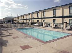 Brentwood Inn & Suites