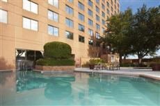 Crowne Plaza Suites Dallas - Park Central