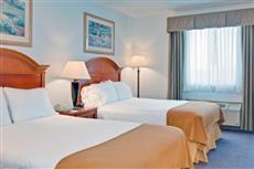 Holiday Inn Express Mackinaw City