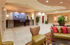 Holiday Inn Express Hotel & Suites Winona North