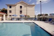 Extended Stay Deluxe Orlando-Universal Studios