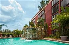 Crowne Plaza Fort Myers at Bell Tower Shops