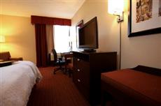 Hampton Inn Chicago Naperville