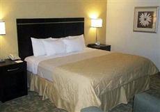 Clarion Inn & Suites At International Drive