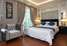 Church Boutique Hotel - Hang Ca