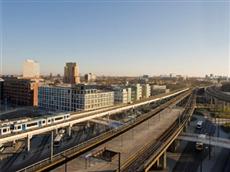 Holiday Inn Express Amsterdam Sloterdijk Station