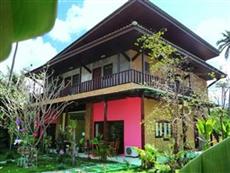 Phatchara Guest House