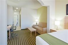 Holiday Inn Express Hotel & Suites Alvarado