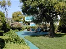 Coral Reef Inn & Suites