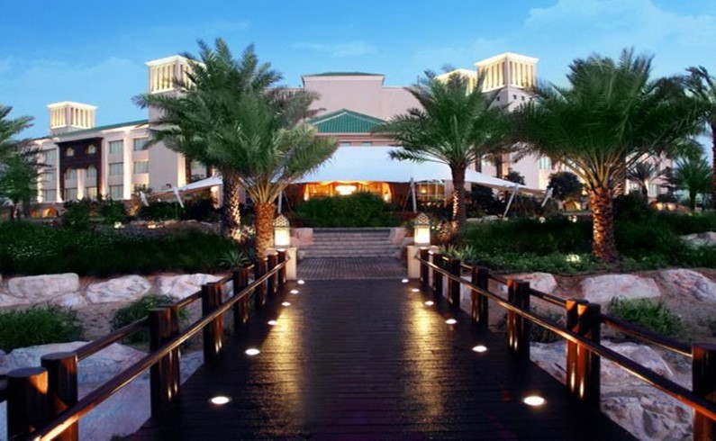 Desert Islands Resort & Spa